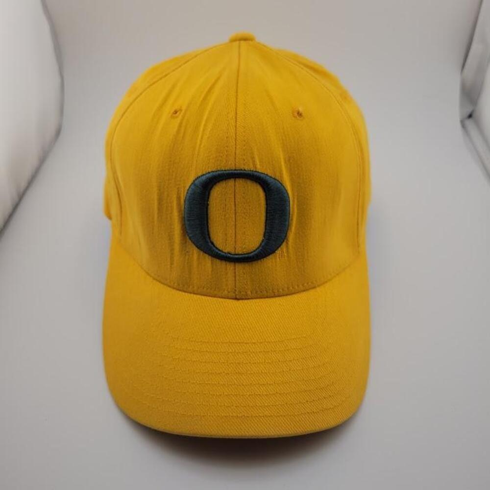 Oregon Ducks Hat Cap Fitted Mens Yellow Green NCAA Football College Team Nike